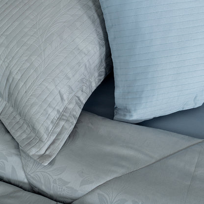 The Loomsville Royale Blend (450 TC Jacquard + 300 TC Plain Hybrid Signature Collection)